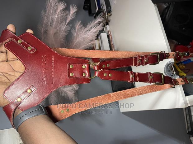Authentic Leather Shoulder Straps · Photo 7