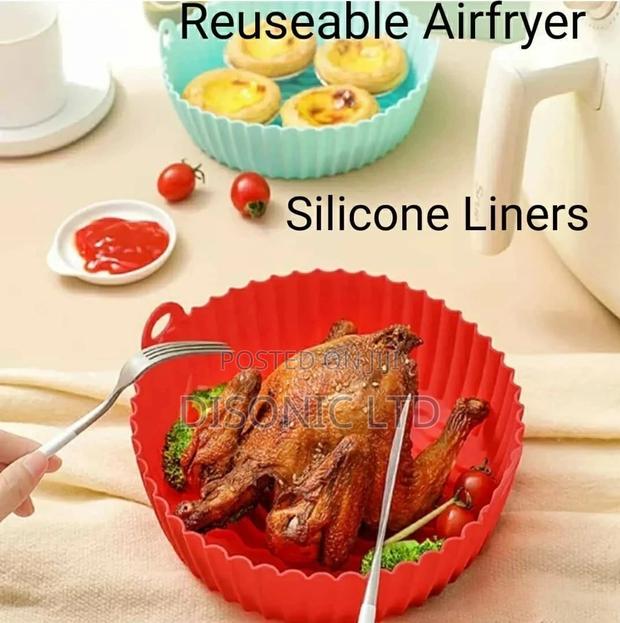 Silicone Air Fryer Liners · Photo 2