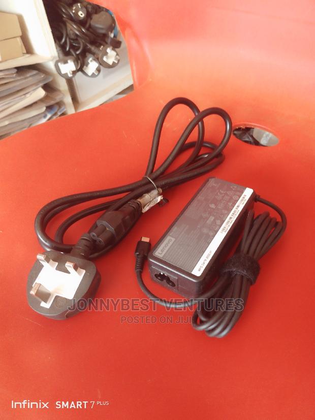 Lenovo Type-C 65W Laptop Charger · Photo 2