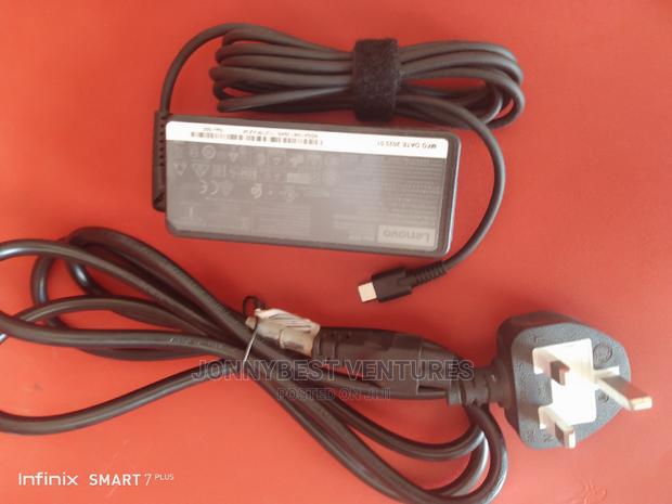 Lenovo Type-C 65W Laptop Charger · Photo 3