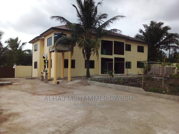 2bdrm Townhouse / Terrace in Pokuase for rent · Photo 2
