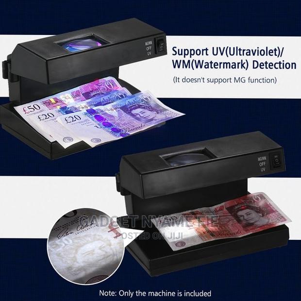 Portable Desktop Counterfeit Bill / Money Detector · Photo 6