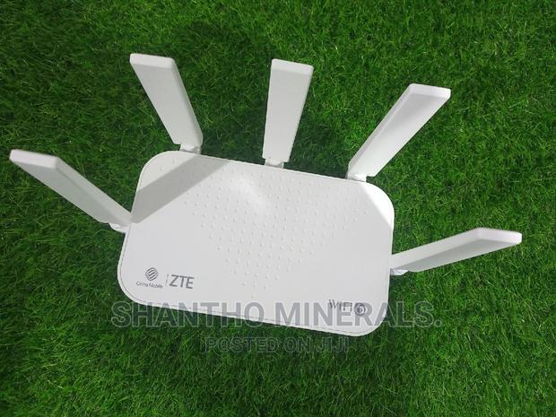 ZTE Wifi Router · Photo 3