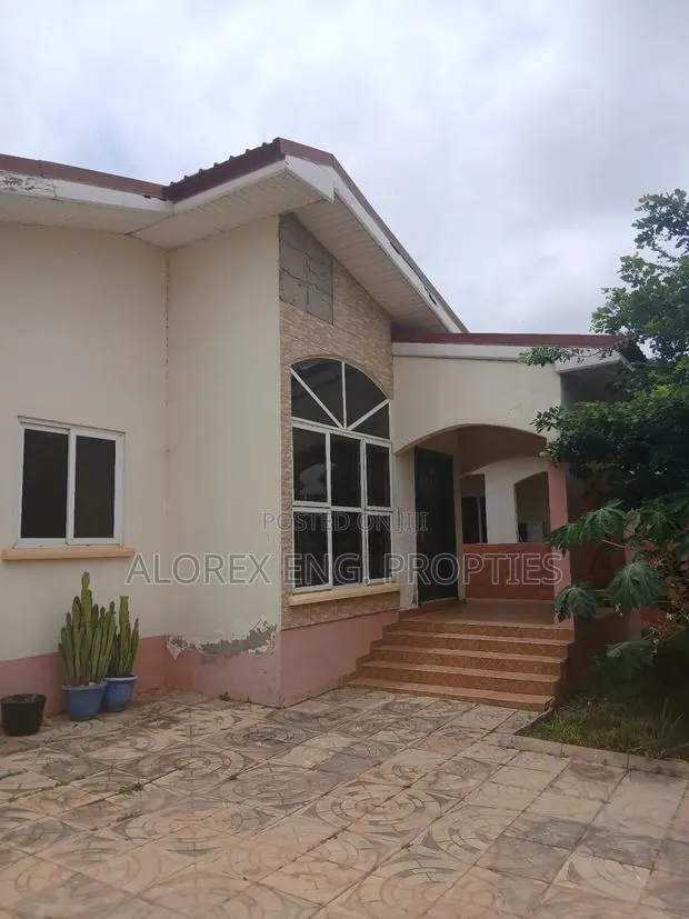 3bdrm Maisonette in Oyarifa for rent · Photo 1