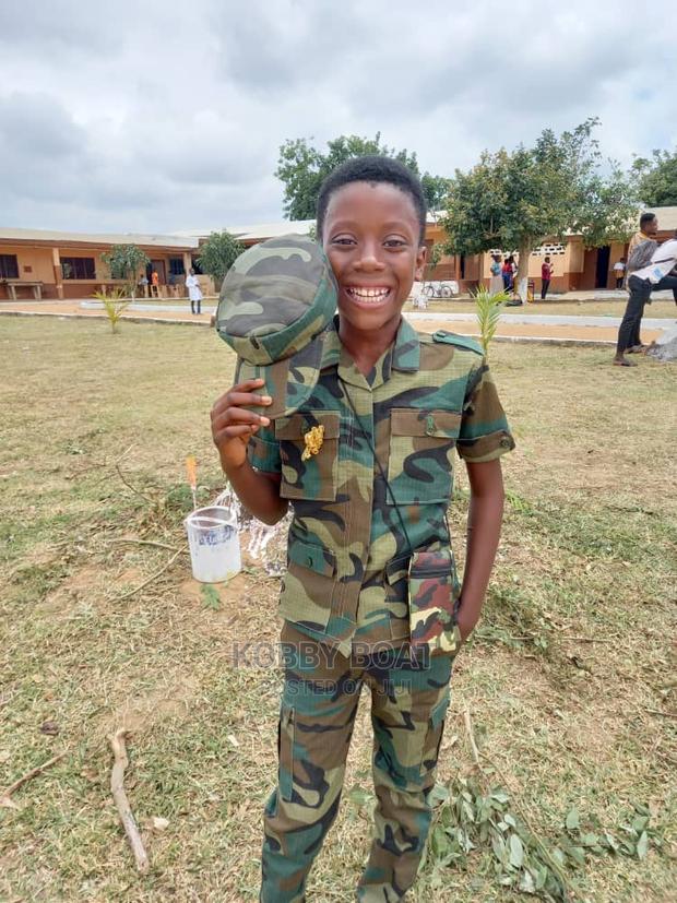 Soldier Army Career Dress / Uniform · Photo 1