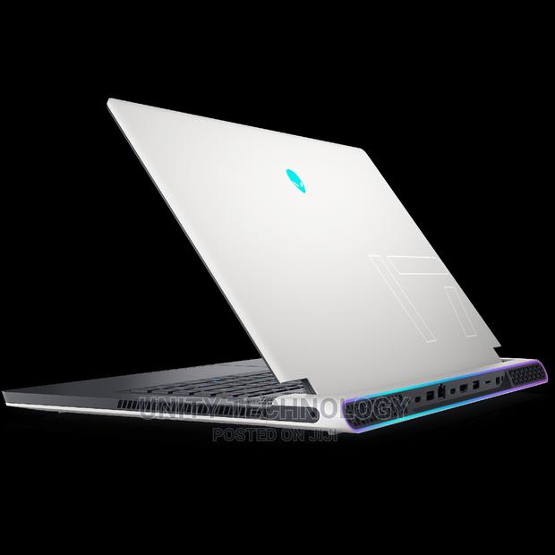 New Laptop Dell Alienware X17 R2 32GB Intel Core I9 SSD 1T · Photo 2