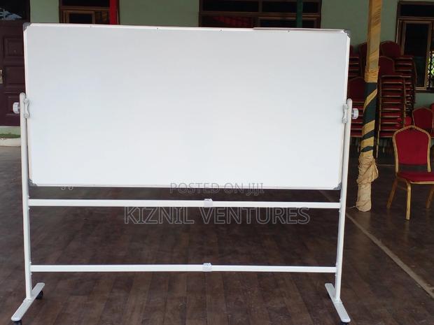White Board 90cm X 150cm + Adjustable Stand (360°) · Photo 3