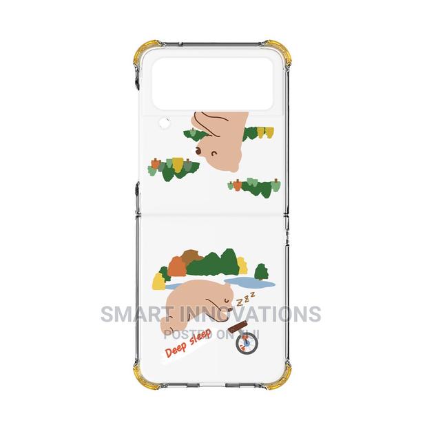 Galaxy Z Flip 4 UX Cover · Photo 1