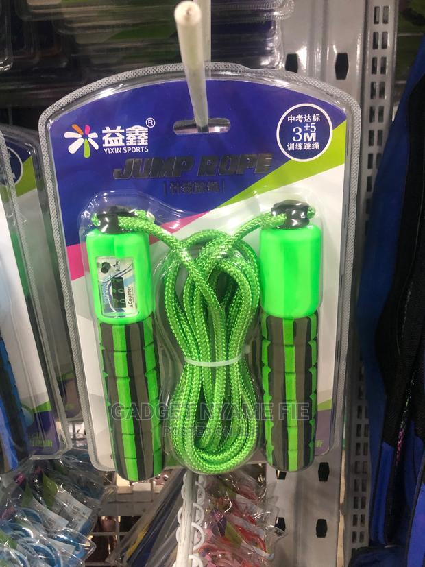 Adjustable Digital Skipping Rope (3 Meters) · Photo 1