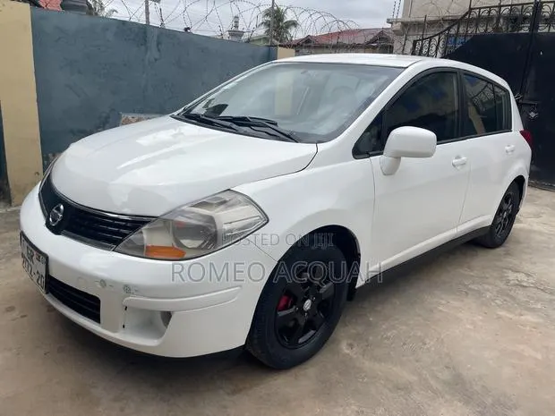 Nissan Versa 1.8 S 2007 White · Photo 1