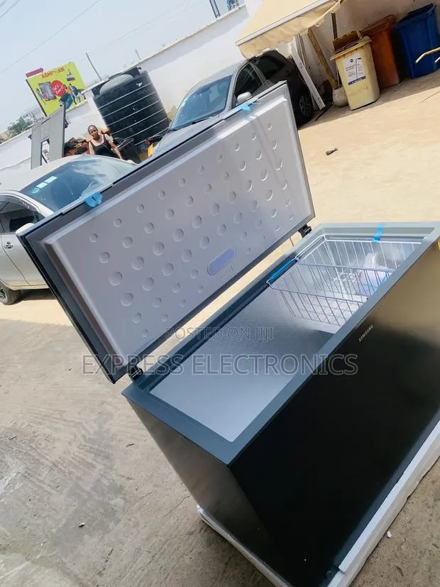 Eco Friendly Mode Function Samsung 371l Chest Freezer · Photo 1