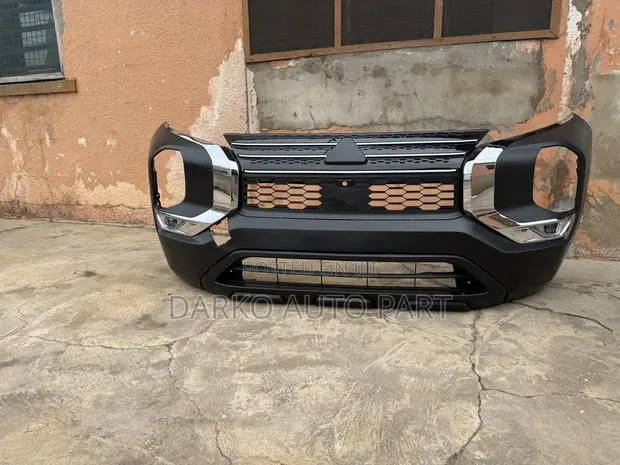 Mitsubishi Outlander 2022-2024 Front Bumper Complete Available · Photo 1