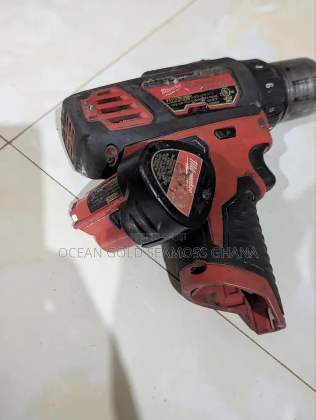 Milwaukee M12 12v Cordless Drill · Photo 1