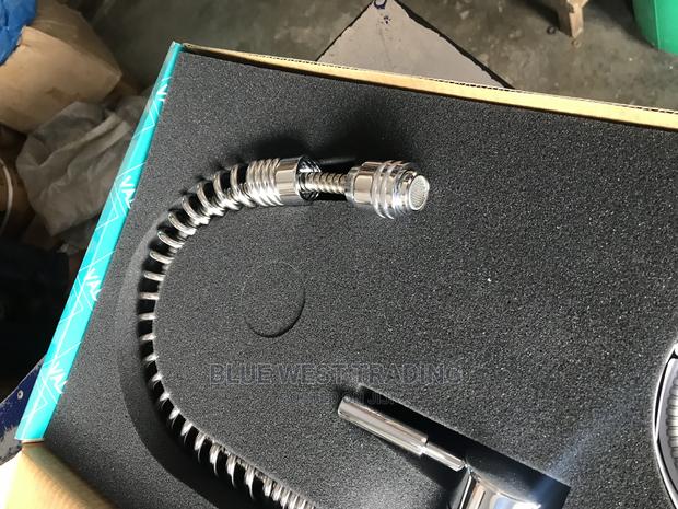 Pull Out Sink Tap - Pull Out Sink Faucet VADO · Photo 3