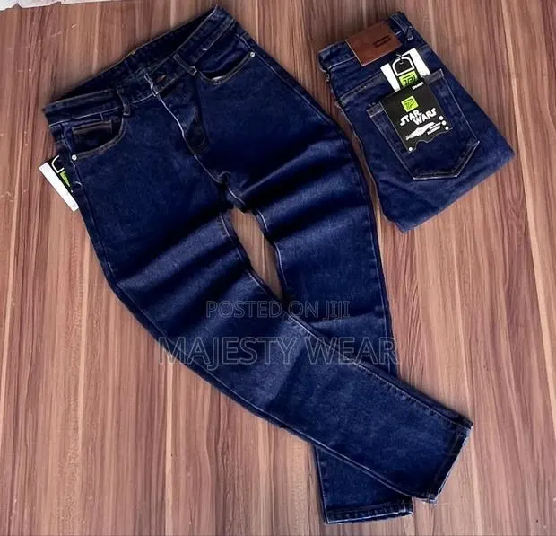 Fashionable Casual Men's Jeans · Photo 1