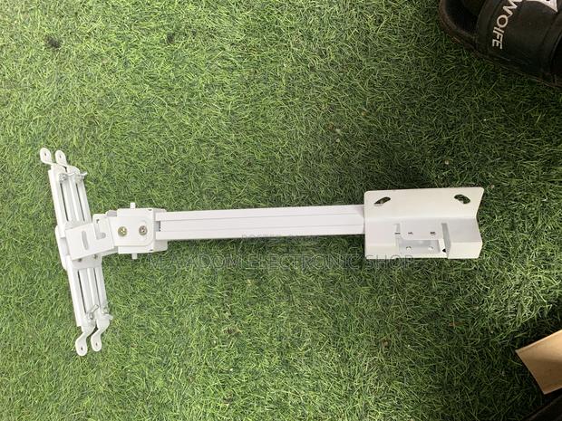 Projector Wall Mount for Easy Mounting of Projectors · Photo 1