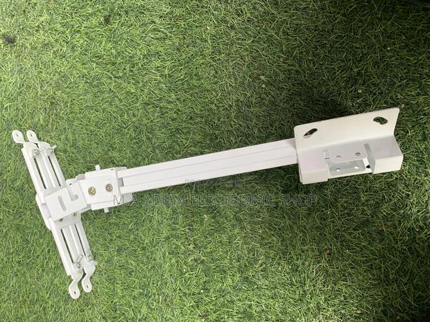 Projector Mount for Any Projector Very Easy to Use · Photo 2