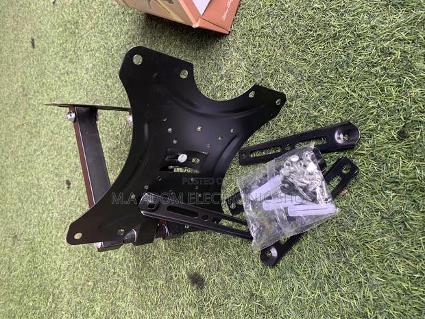 Mount for All Monitors Small Screen TVS 14”-50” · Photo 1