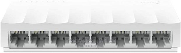 Tp-Link 8-Port Switch · Photo 2