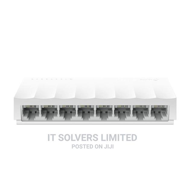 Tp-Link 8-Port Switch · Photo 3