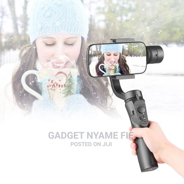 3-Axis Handheld Gimbal Smartphone Stabilizer · Photo 3