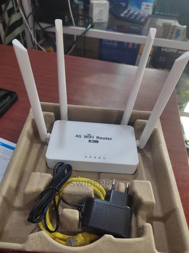 Universal 4g Router Cat 4 · Photo 1
