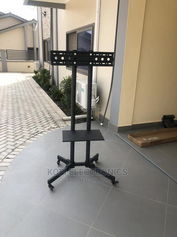 Tv Floor Stand W/Shelve Suitable for Commercial Office 32-70 · Photo 1