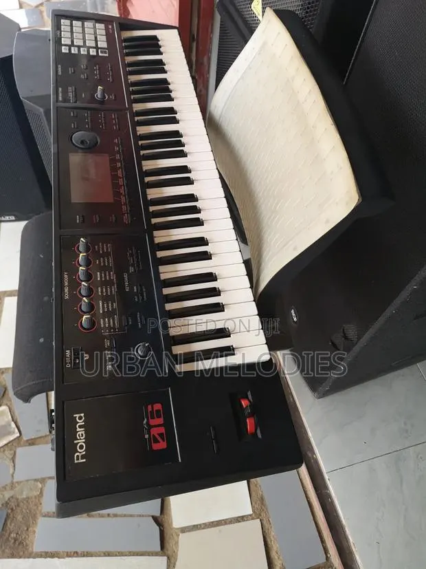 Roland FA-06 Music Workstation Keyboard · Photo 2