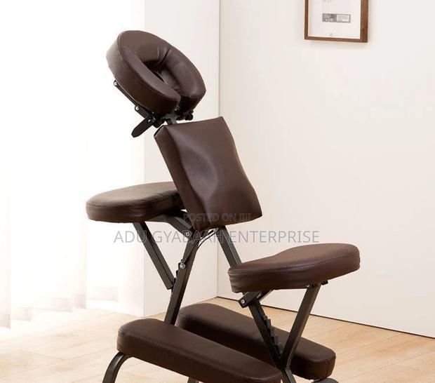 Tattoo/Massage Stool · Photo 1