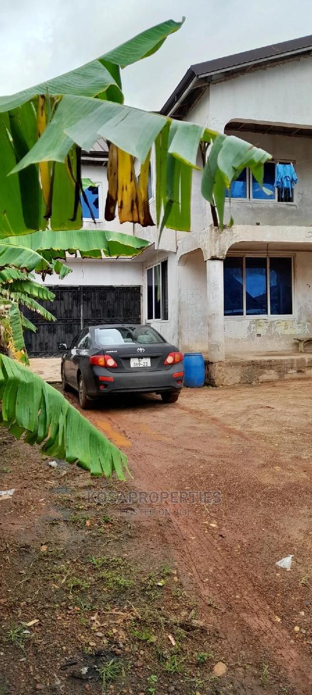 6bdrm House in Afianya Mataheko, Tema Metropolitan for sale · Photo 2