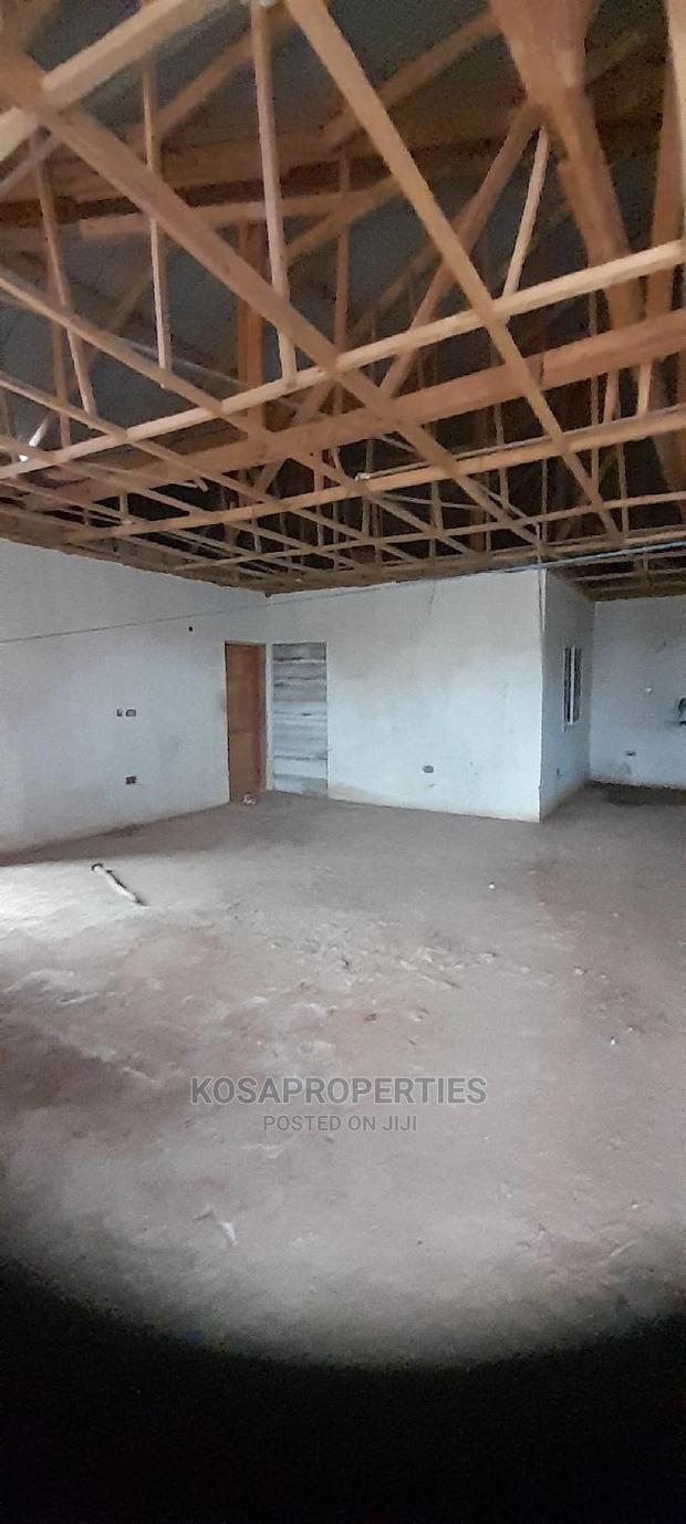 6bdrm House in Afianya Mataheko, Tema Metropolitan for sale · Photo 3