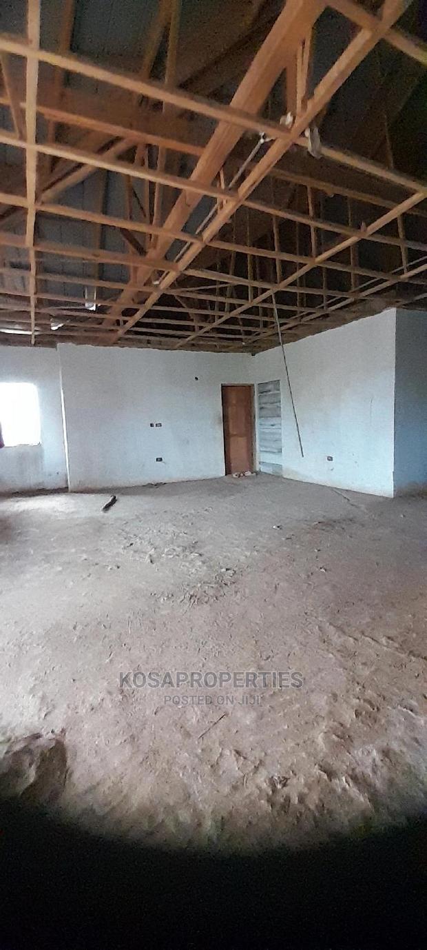 6bdrm House in Afianya Mataheko, Tema Metropolitan for sale · Photo 6