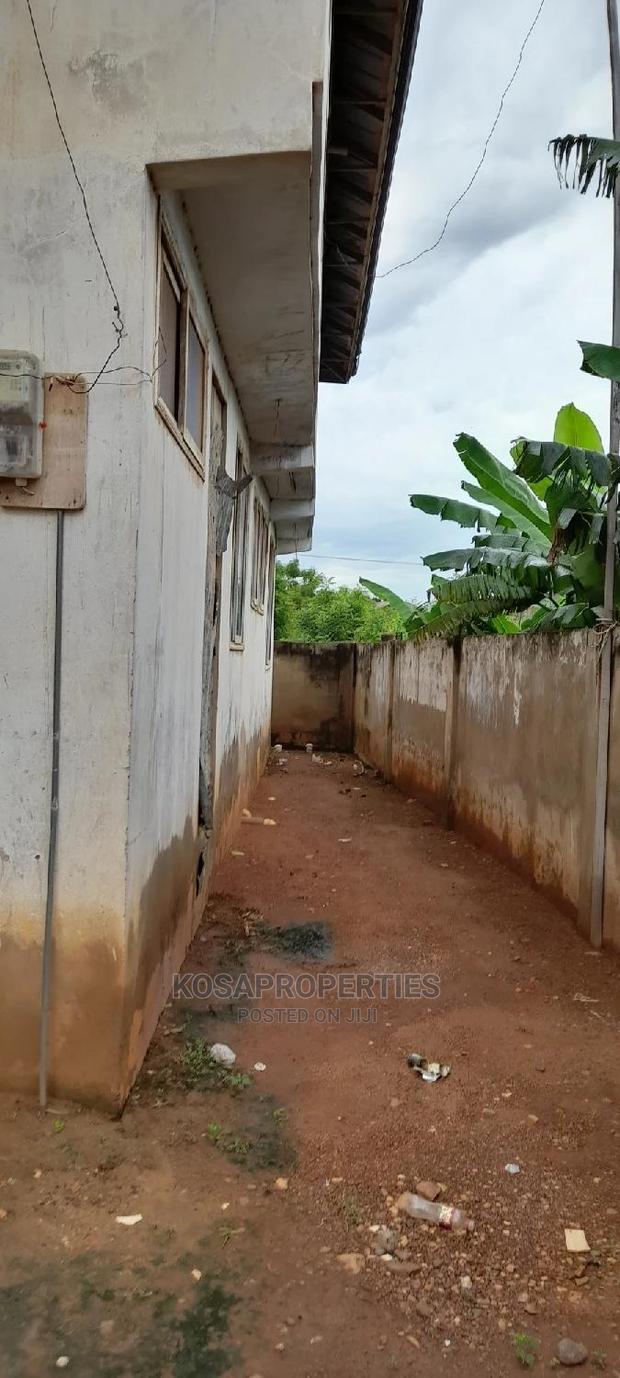 6bdrm House in Afianya Mataheko, Tema Metropolitan for sale · Photo 8