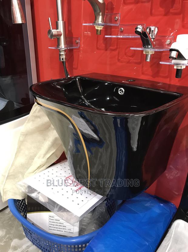 Wall Hung Basin - Black and Gold Basin · Photo 4
