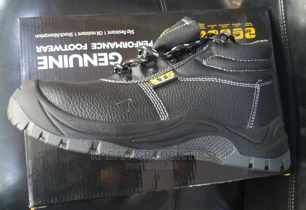 Safety Boot ( Kts) · Photo 3