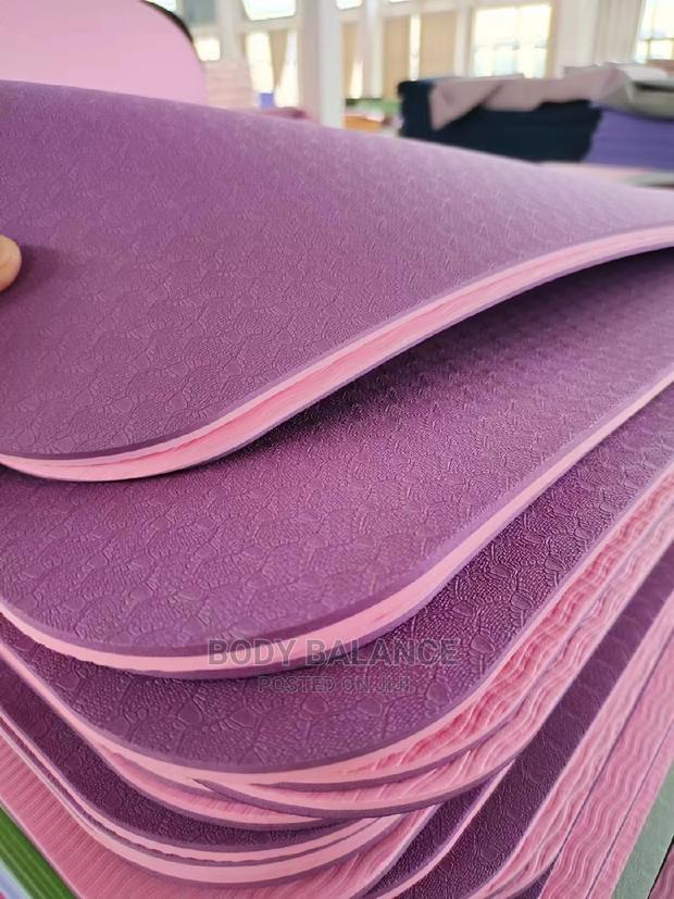 Double Thickness Yoga Mat · Photo 3