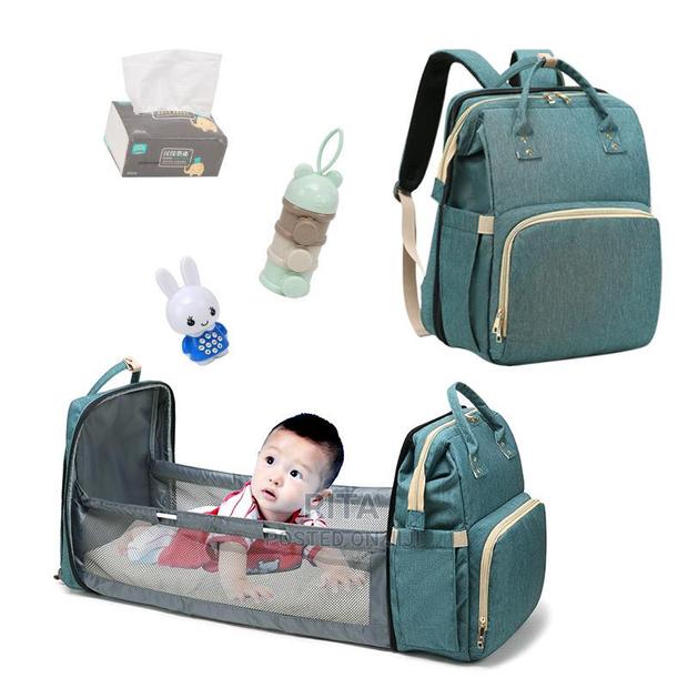 Baby Bed and Bag All in One · Photo 1