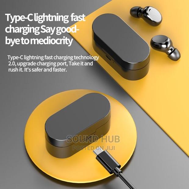 Sky-8 Earbuds · Photo 2