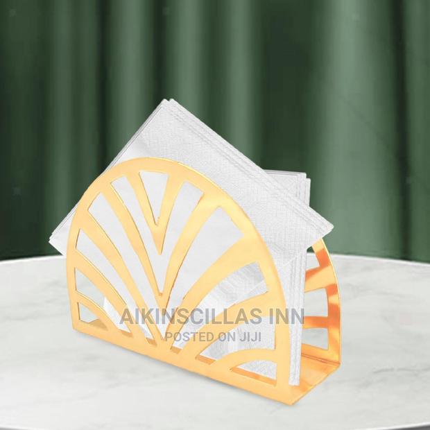 Table Tissue Holder · Photo 1