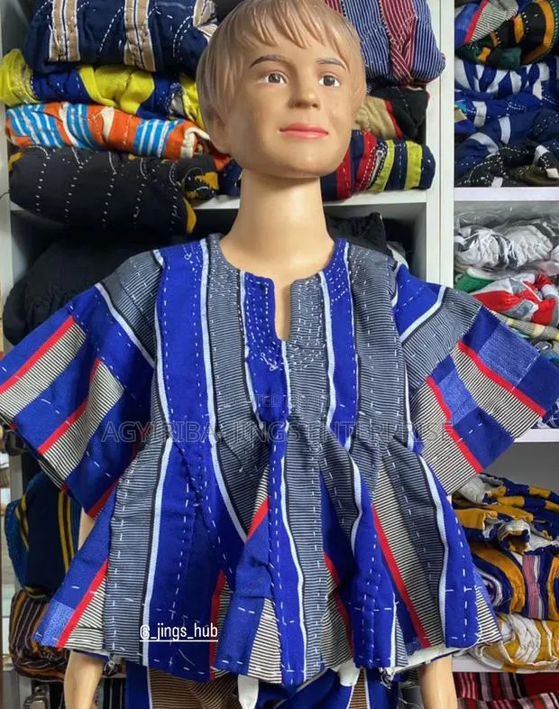 Kidss Male Smock · Photo 1