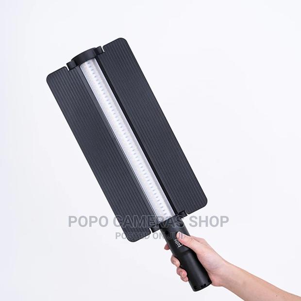 ZGRL RGB Led Stick With Barn Doors · Photo 2