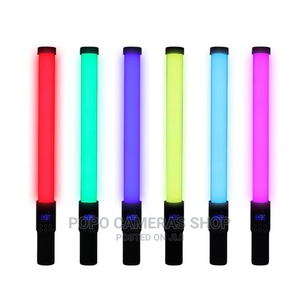 ZGRL RGB Led Stick With Barn Doors · Photo 3