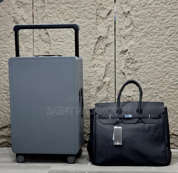 Set Of Traveling Bags · Photo 1