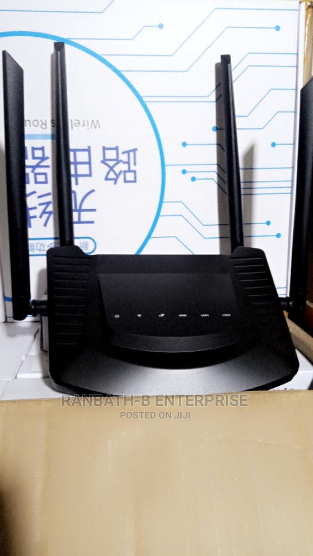 4G LTE Advance Wireless Router (Universal) · Photo 1