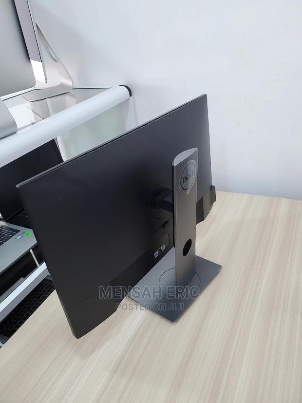 24"Inches Dell Edgeless Moniitor · Photo 3