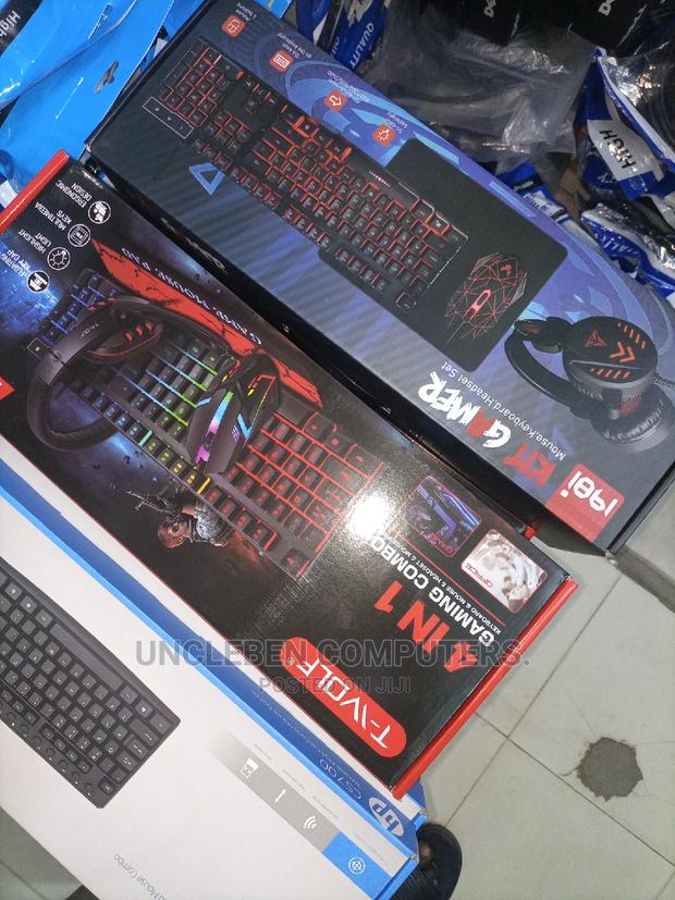 Gaming Keyboard With Mouse and Headset · Photo 2