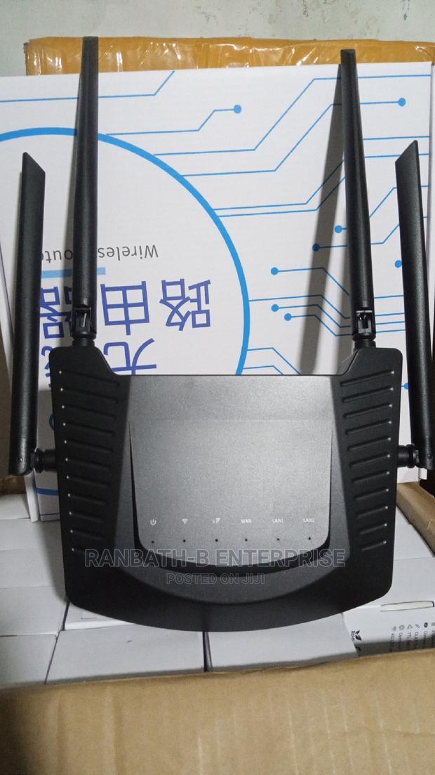 4G LTE Wireless Router ( Universal Router) · Photo 1
