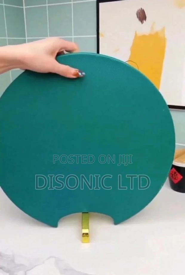 Green Antibacterial Silicone Chopping Board · Photo 3