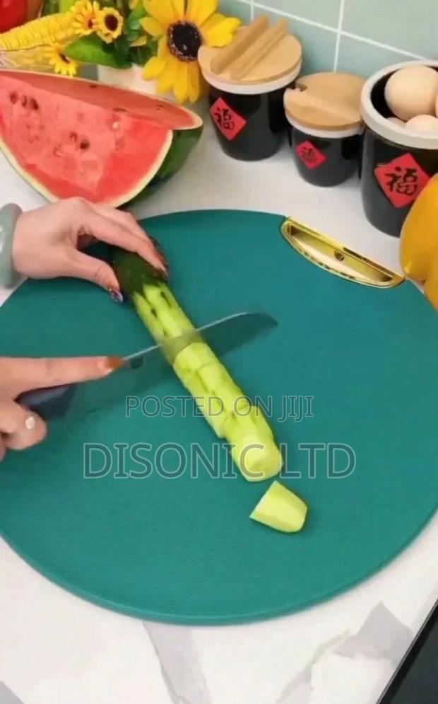 Green Antibacterial Silicone Chopping Board · Photo 2