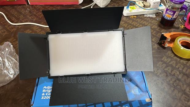 PRO LED 800 LED Light - Professional Studio Light (50 WATTS) · Photo 3